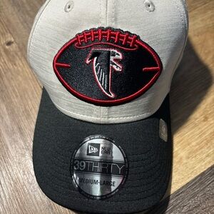 Atlanta Falcons New Era Hat Size Medium-Large MSRP $38.99 NWT